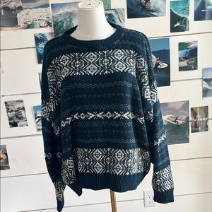 Classic Nordic Pattern Dark Green and White Men's Sweater